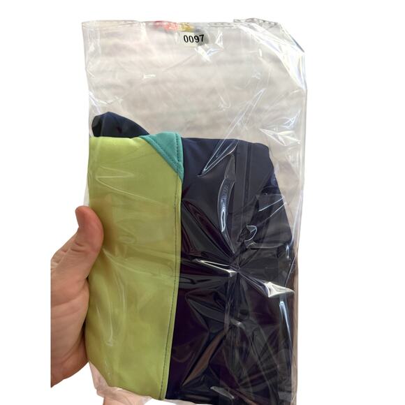 Old Navy Active fitted blue shorts sz XS activewear - Picture 4 of 4